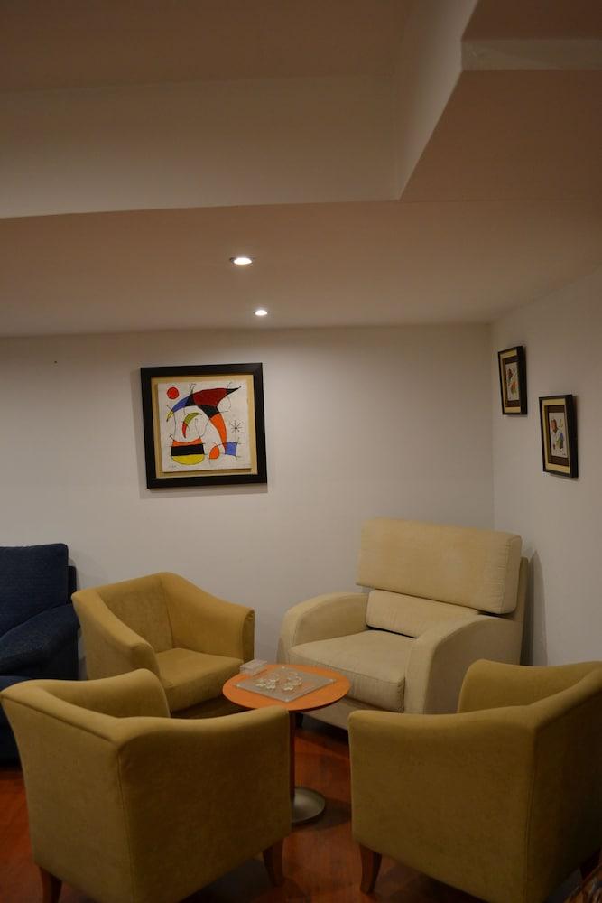 Hotel Teruel Plaza エクステリア 写真
