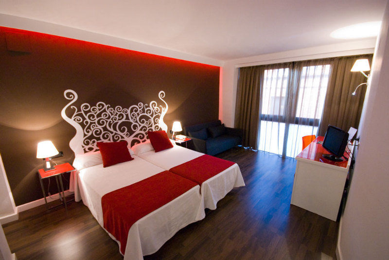 Hotel Teruel Plaza エクステリア 写真