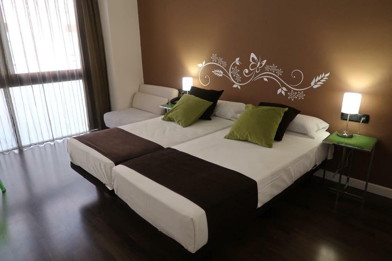 Hotel Teruel Plaza エクステリア 写真