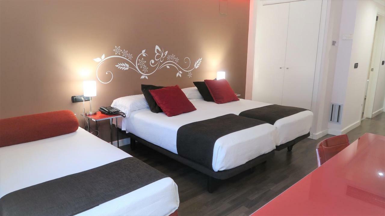 Hotel Teruel Plaza エクステリア 写真